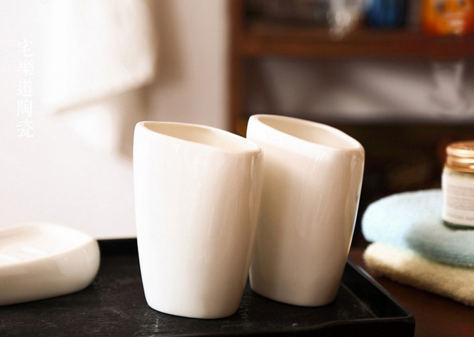 4431237070_2103850067